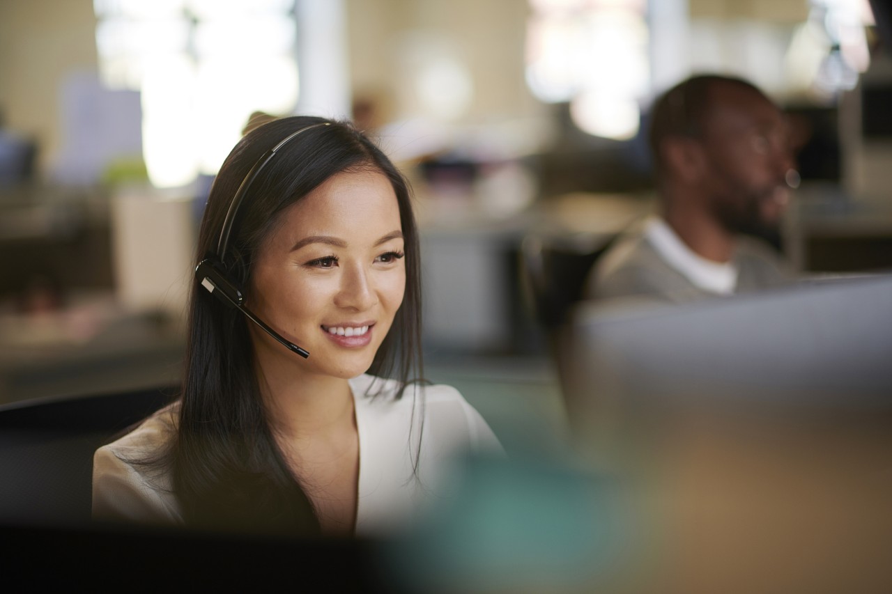 customer-service-representative-2263566126_2125x141_20260413-193453_1